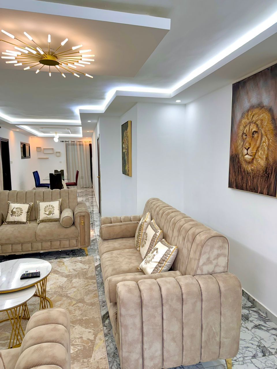 Appartement 4 Pièces haut standing dans un immeuble avec ascenseur