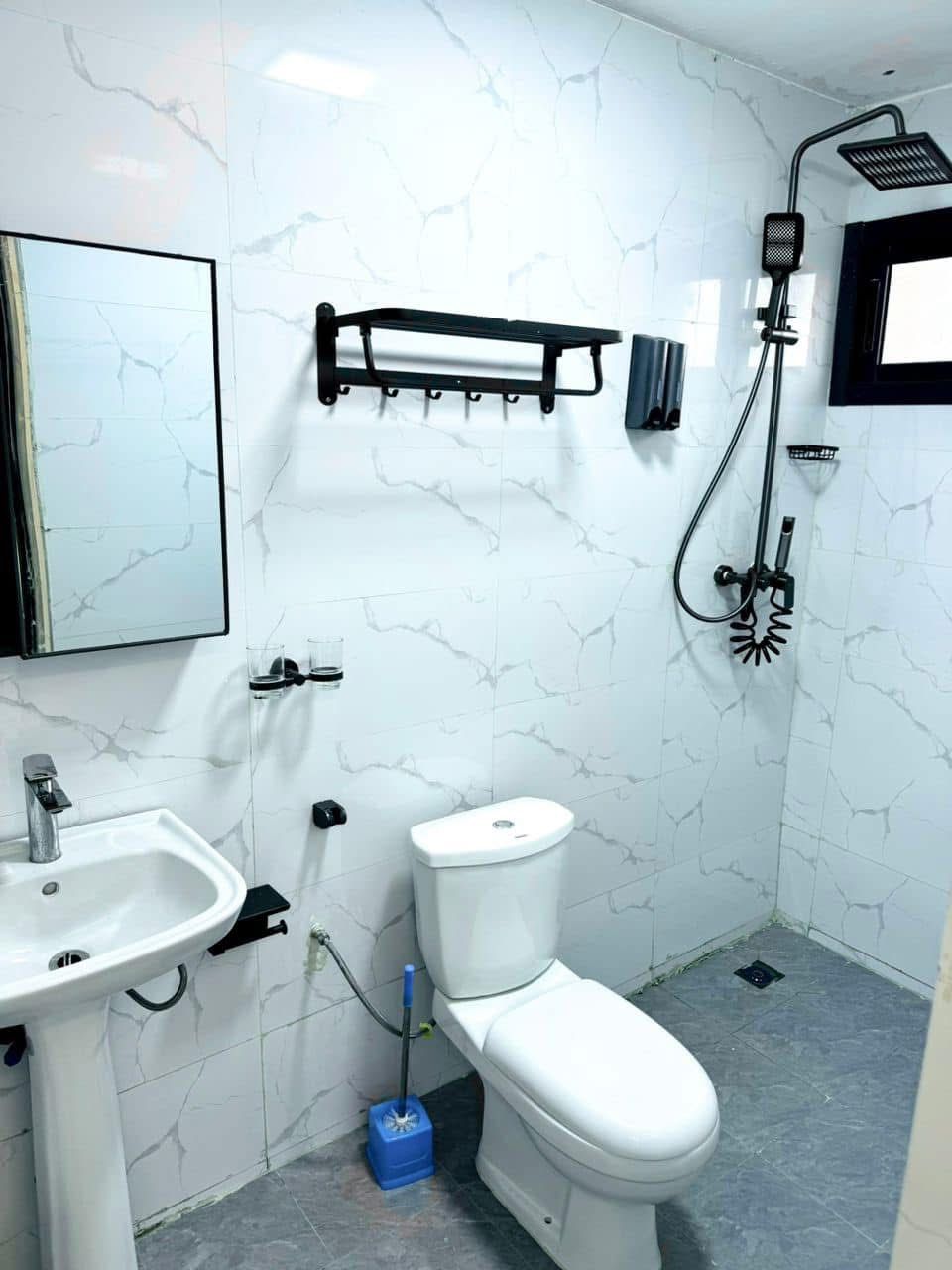 Appartement 4 Pièces haut standing dans un immeuble avec ascenseur