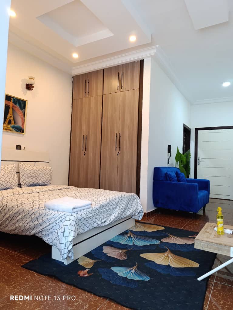 Studio meublé bon standing avec ascenseur